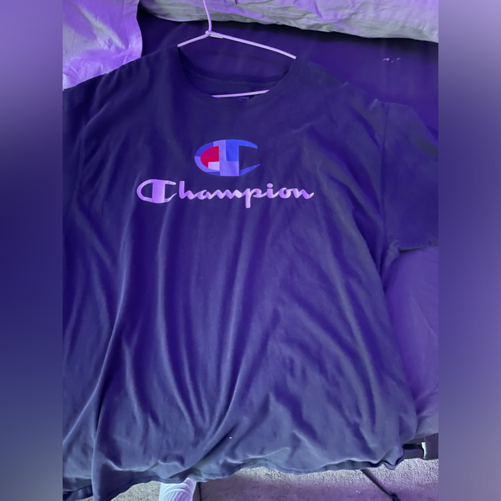 Champion Shirt Size Xl
